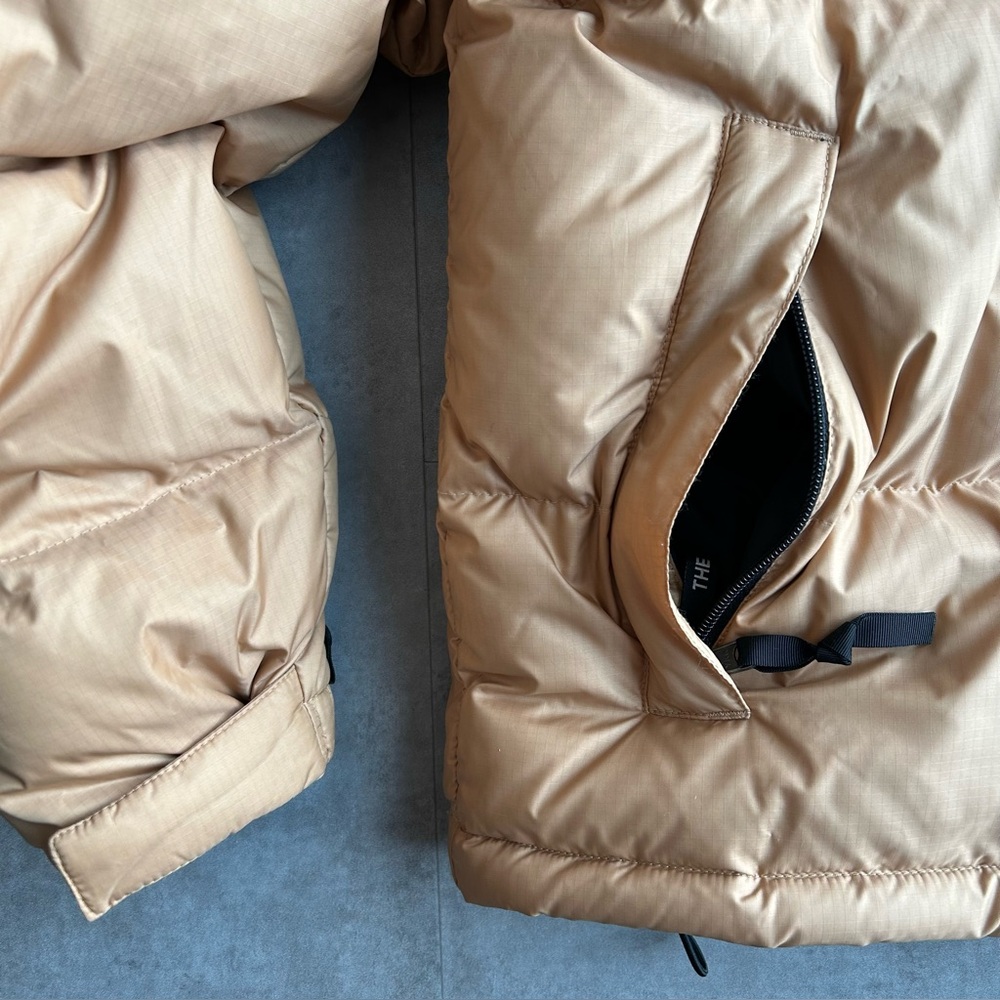 The North Face Men's Retro 1996 Nuptse, medium, Almond butter - Picture 3 of 8